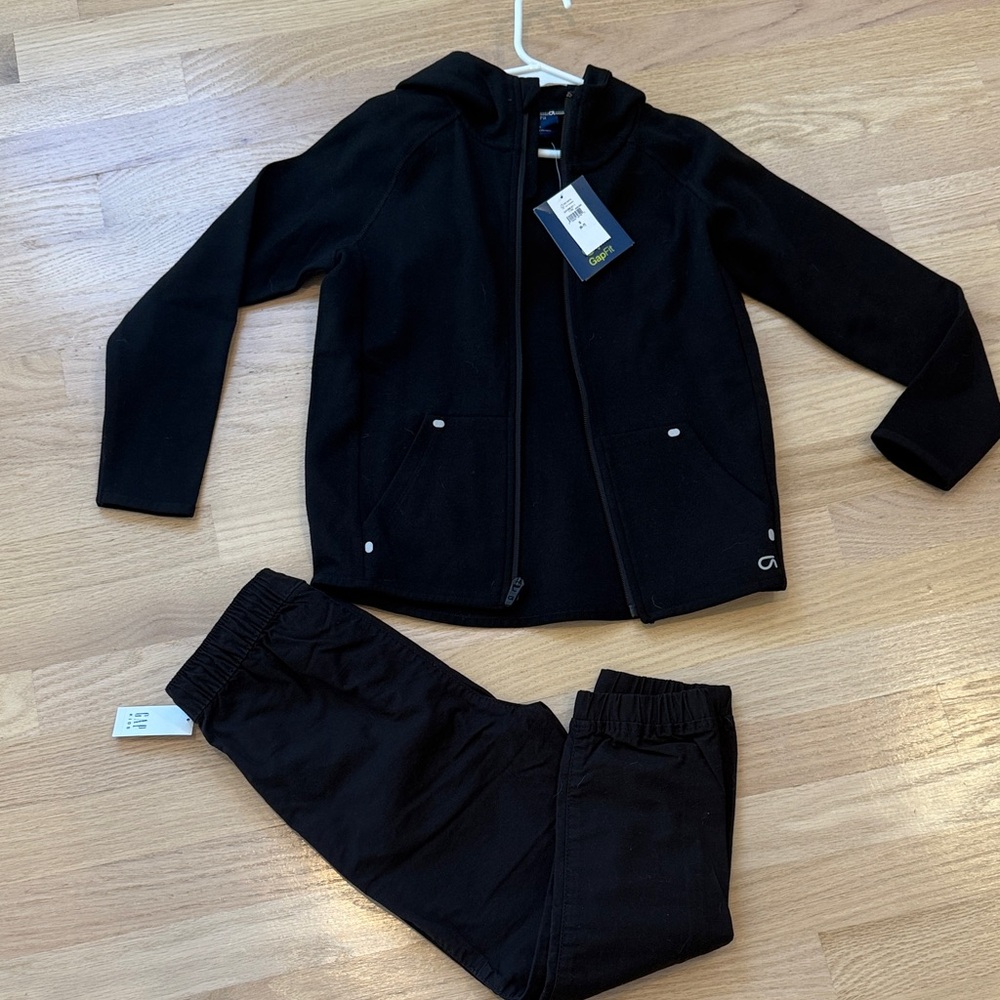 New Gap! Black Zip-Up Hoodie and Joggers Set